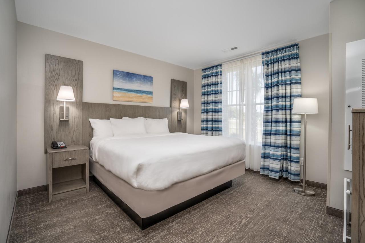 Lighthouse Suites - Best Western Signature Collection Emerald Isle Eksteriør billede