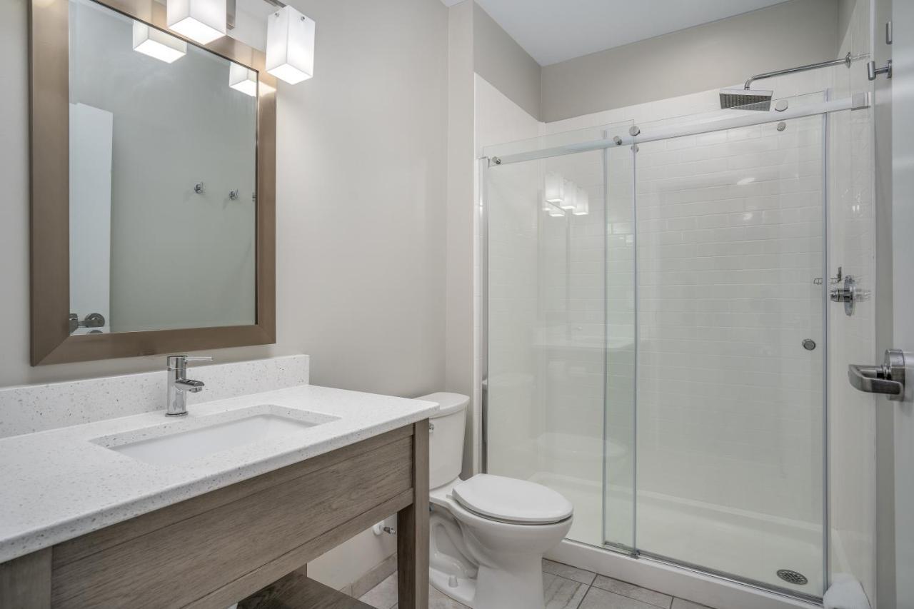 Lighthouse Suites - Best Western Signature Collection Emerald Isle Eksteriør billede