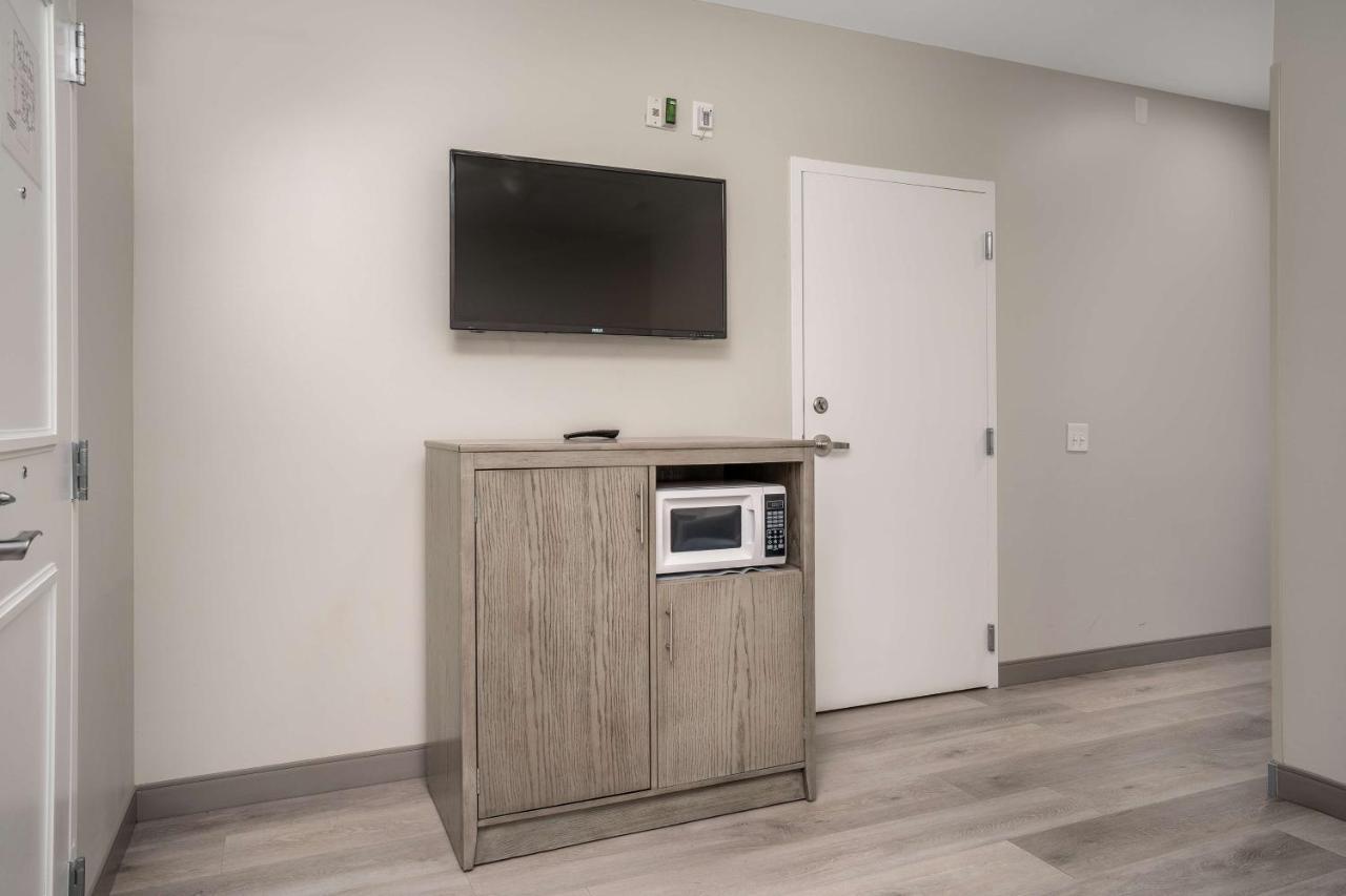 Lighthouse Suites - Best Western Signature Collection Emerald Isle Eksteriør billede